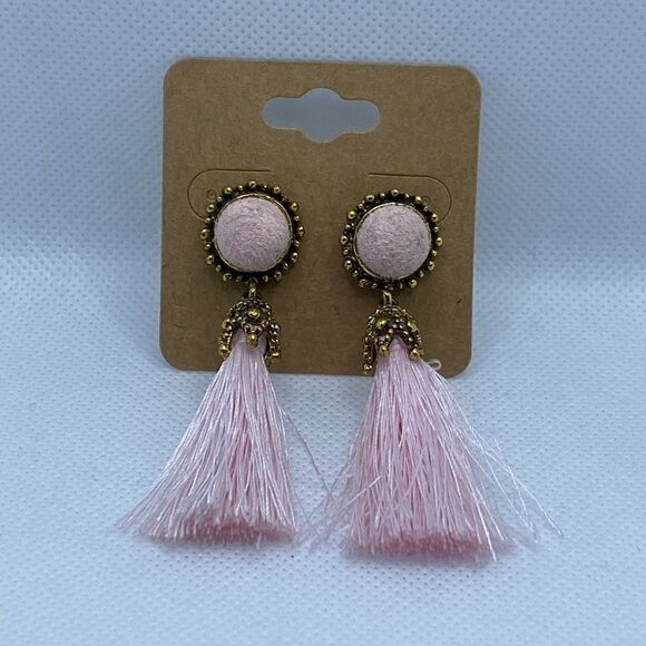 💛 Pink Tassel Earrings - Picture 2 of 3